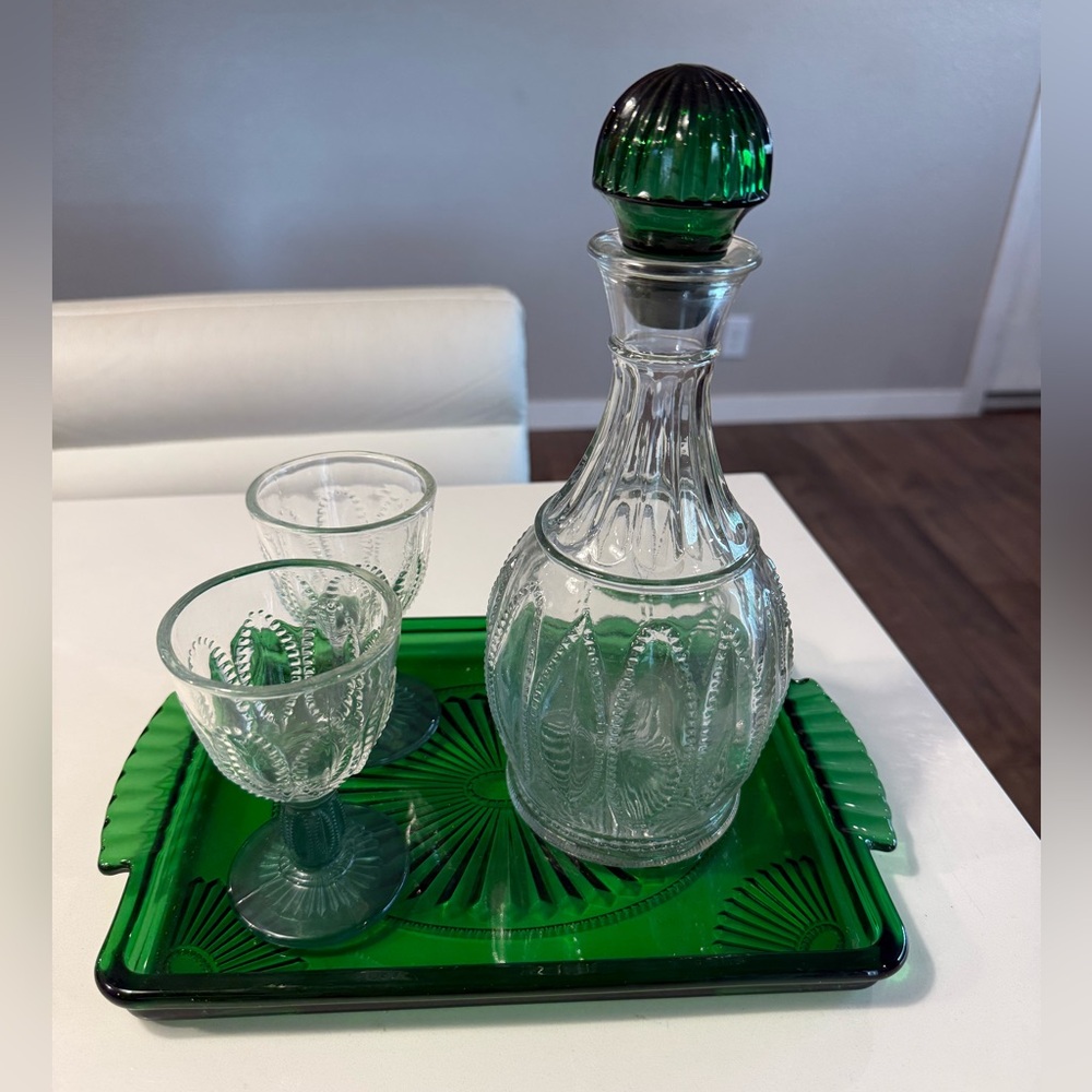 Vintage 1980's AVON Emerald Green Glass Liquor Decanter Set w/ Tray